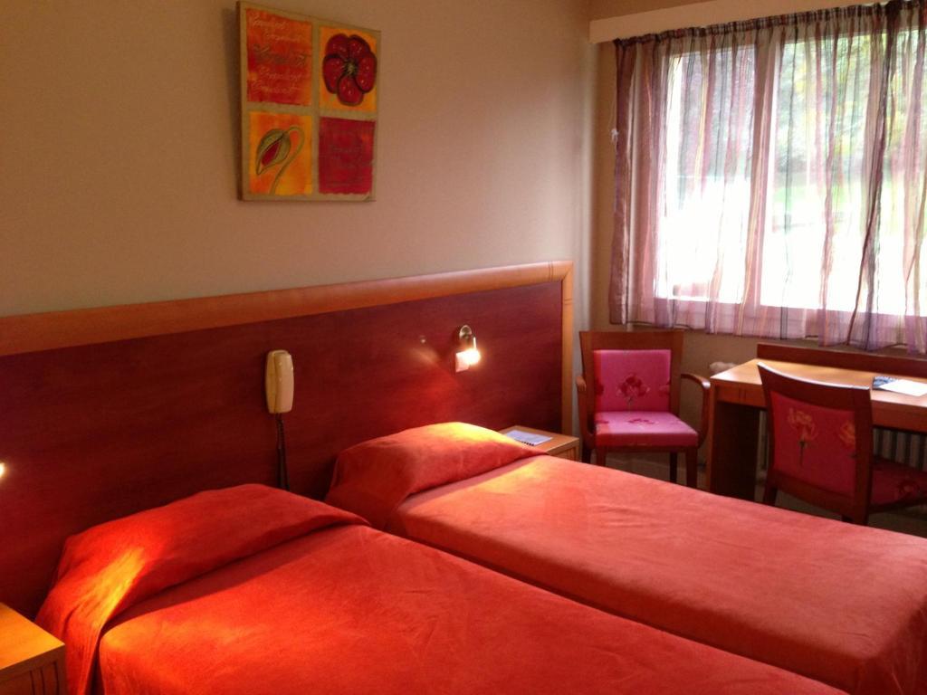 Hotel Le Jura Divonne-les-Bains Bilik gambar
