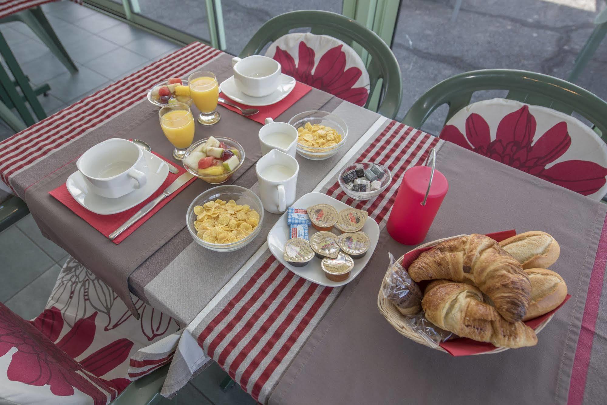Hotel Le Jura Divonne-les-Bains Luaran gambar